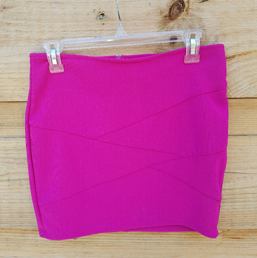 Mini Fushia Bodycon Skirt M